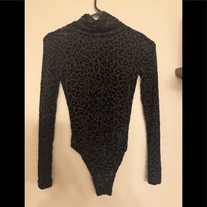 nwot• Leopard Velvet Mock Neck Bodysuit